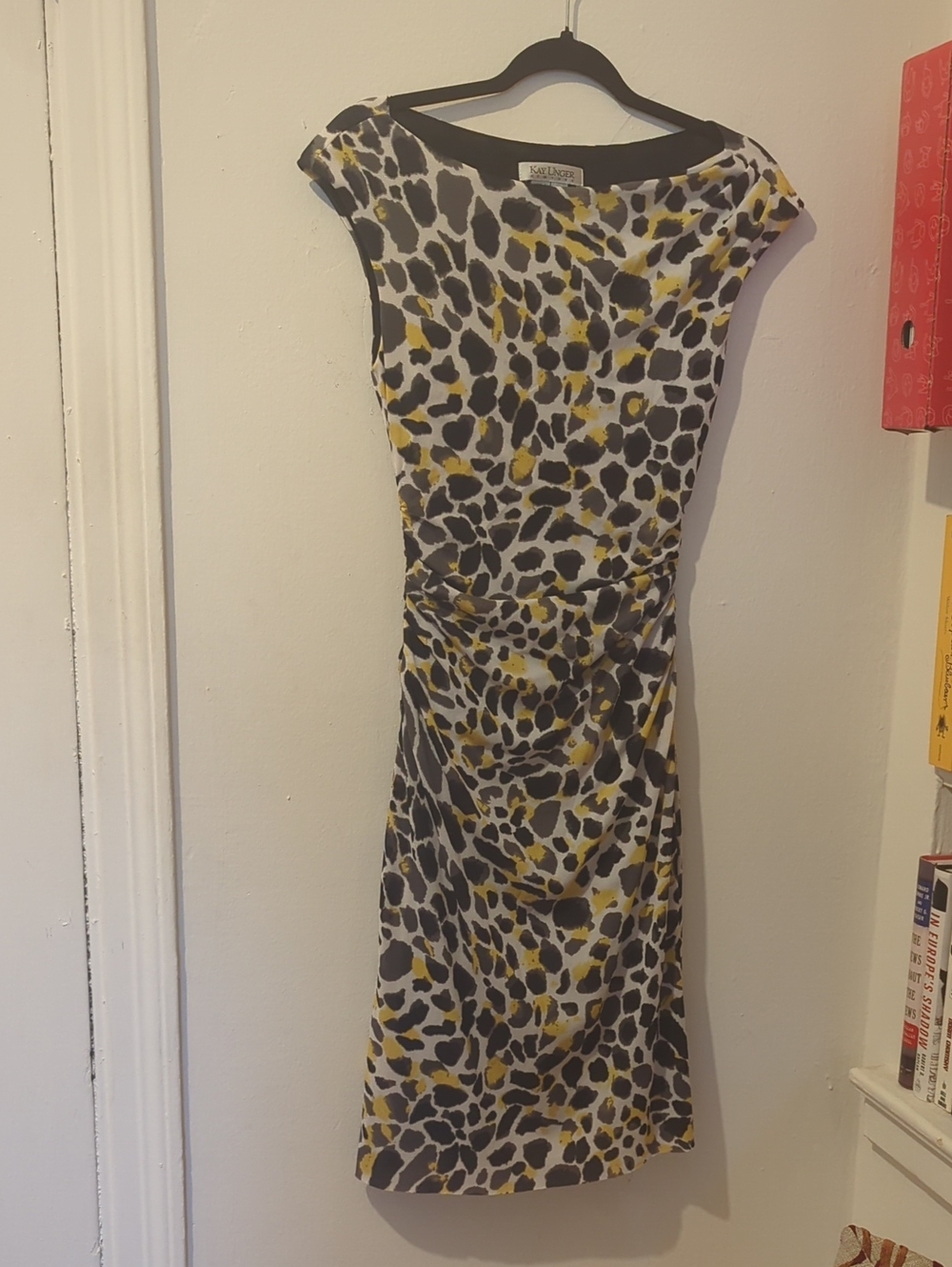 NWOT Kay Unger Sleeveless Animal-Print Sheath Dress Size S